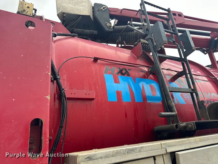 image for item LR9401 2012 Kenworth  T800 hydrovac truck