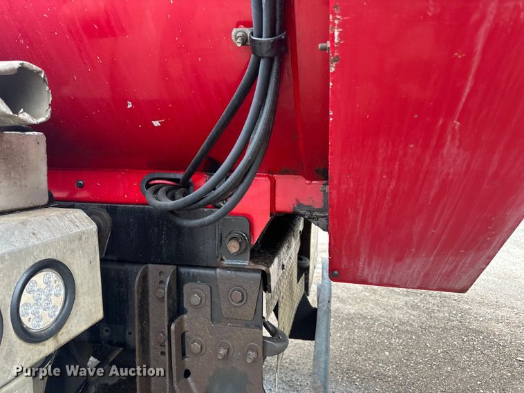 image for item LR9401 2012 Kenworth  T800 hydrovac truck