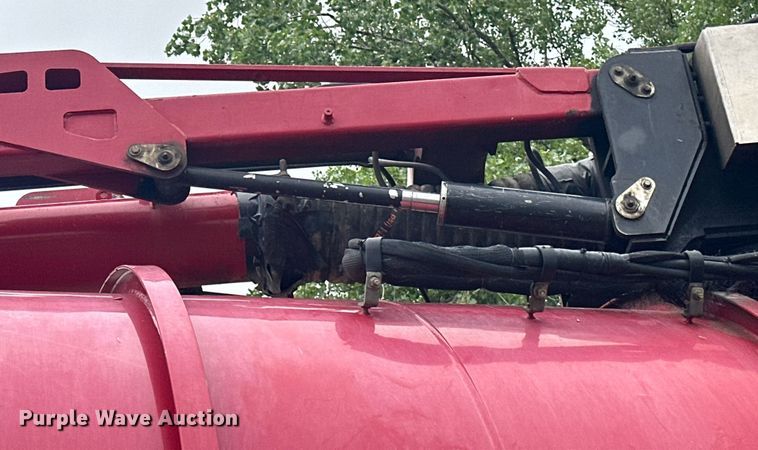 image for item LR9401 2012 Kenworth  T800 hydrovac truck