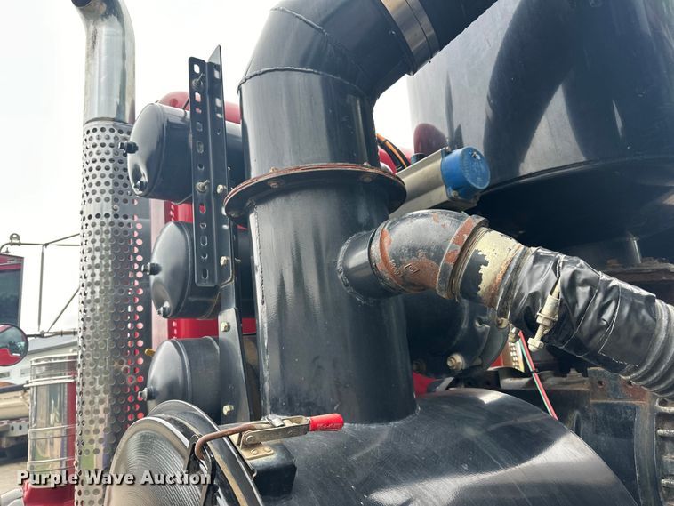 image for item LR9401 2012 Kenworth  T800 hydrovac truck