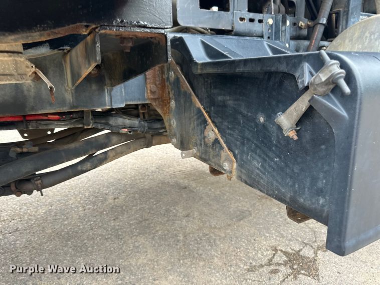 image for item LR9401 2012 Kenworth  T800 hydrovac truck