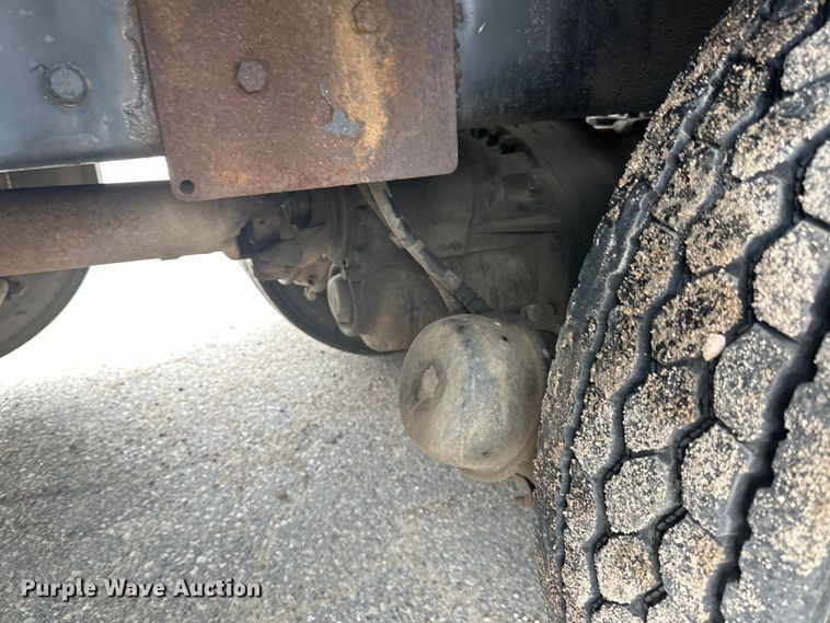 image for item LR9401 2012 Kenworth  T800 hydrovac truck