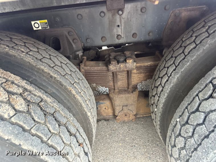 image for item LR9401 2012 Kenworth  T800 hydrovac truck