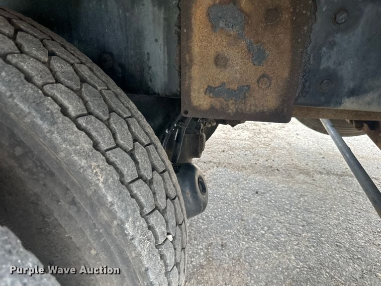 image for item LR9401 2012 Kenworth  T800 hydrovac truck