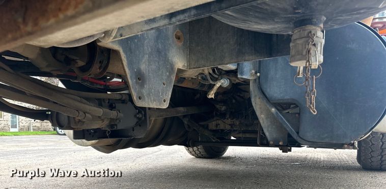 image for item LR9401 2012 Kenworth  T800 hydrovac truck