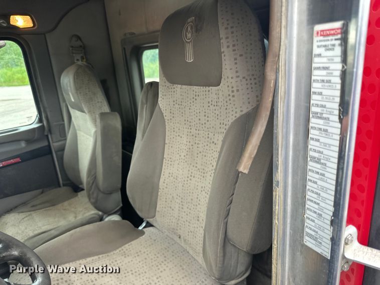 image for item LR9401 2012 Kenworth  T800 hydrovac truck