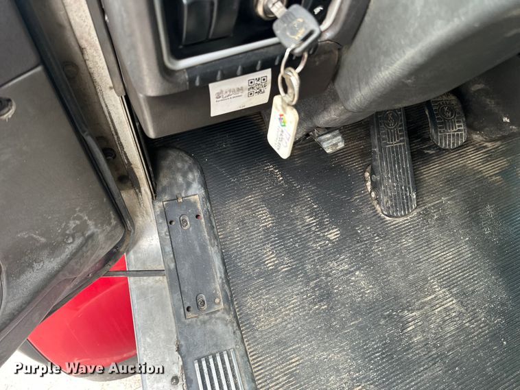 image for item LR9401 2012 Kenworth  T800 hydrovac truck