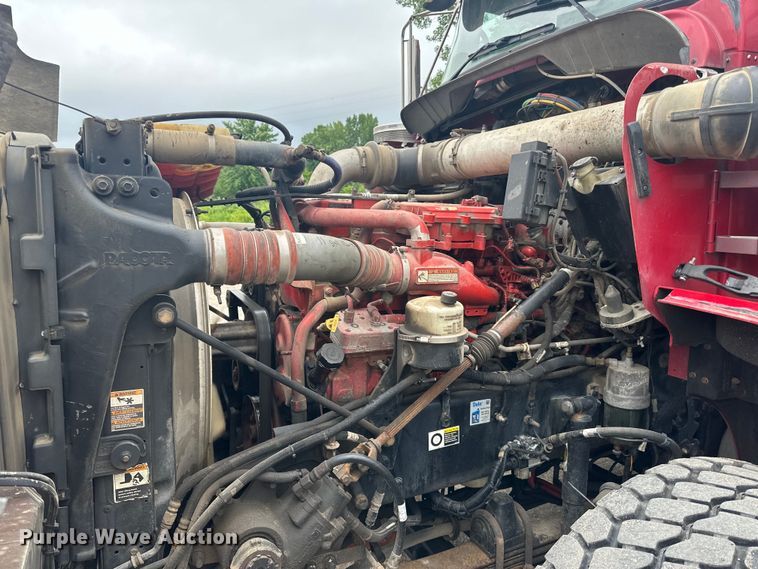 image for item LR9401 2012 Kenworth  T800 hydrovac truck