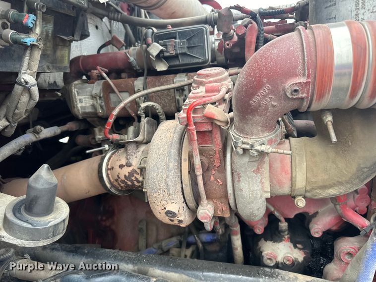 image for item LR9401 2012 Kenworth  T800 hydrovac truck