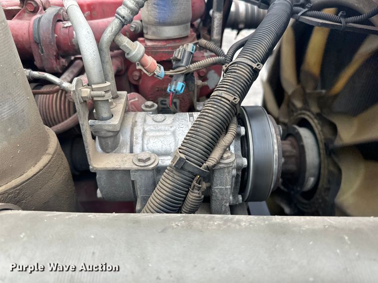 image for item LR9401 2012 Kenworth  T800 hydrovac truck