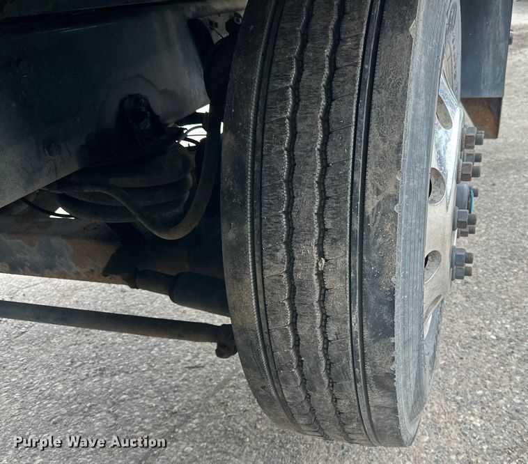 image for item LR9401 2012 Kenworth  T800 hydrovac truck