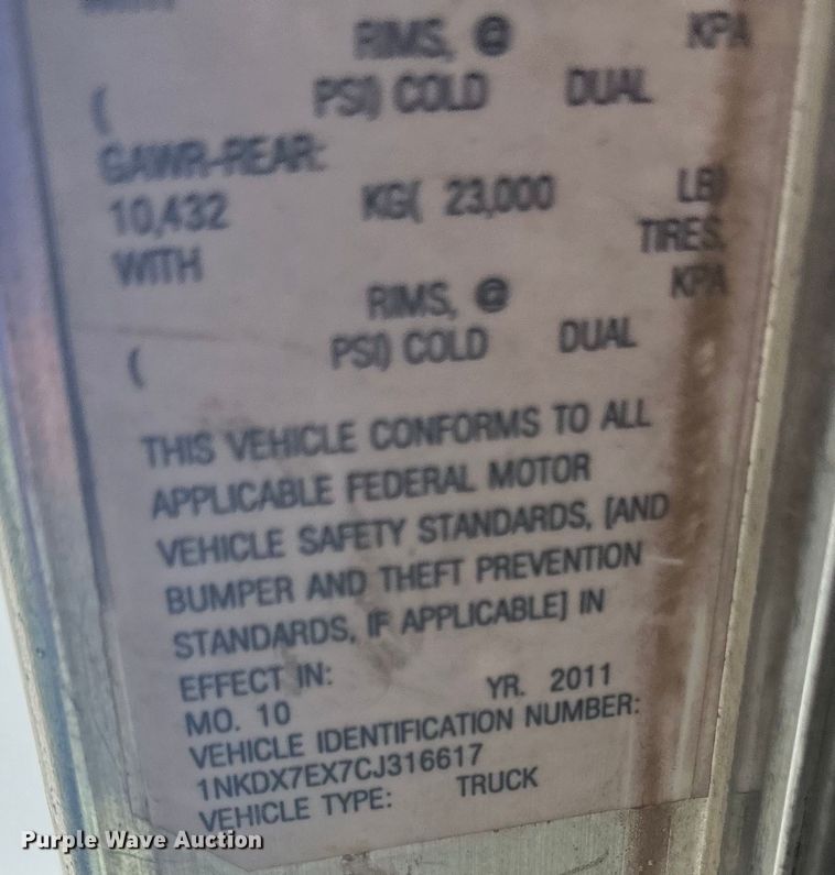 image for item LR9401 2012 Kenworth  T800 hydrovac truck