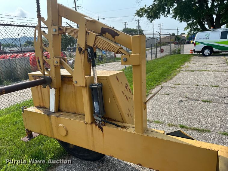 image for item LR9406 2008 Kiefer reel trailer