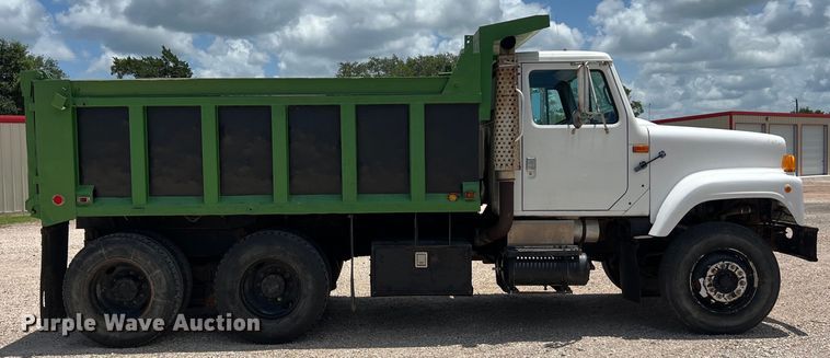 image for item LV9024 1995 International  2554 dump truck