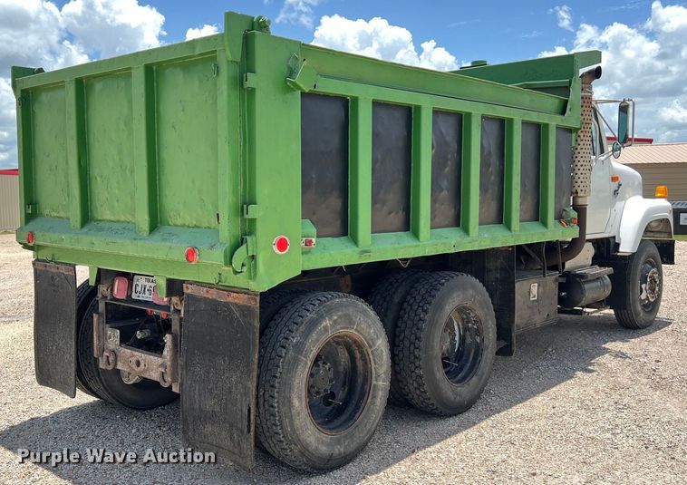 image for item LV9024 1995 International  2554 dump truck