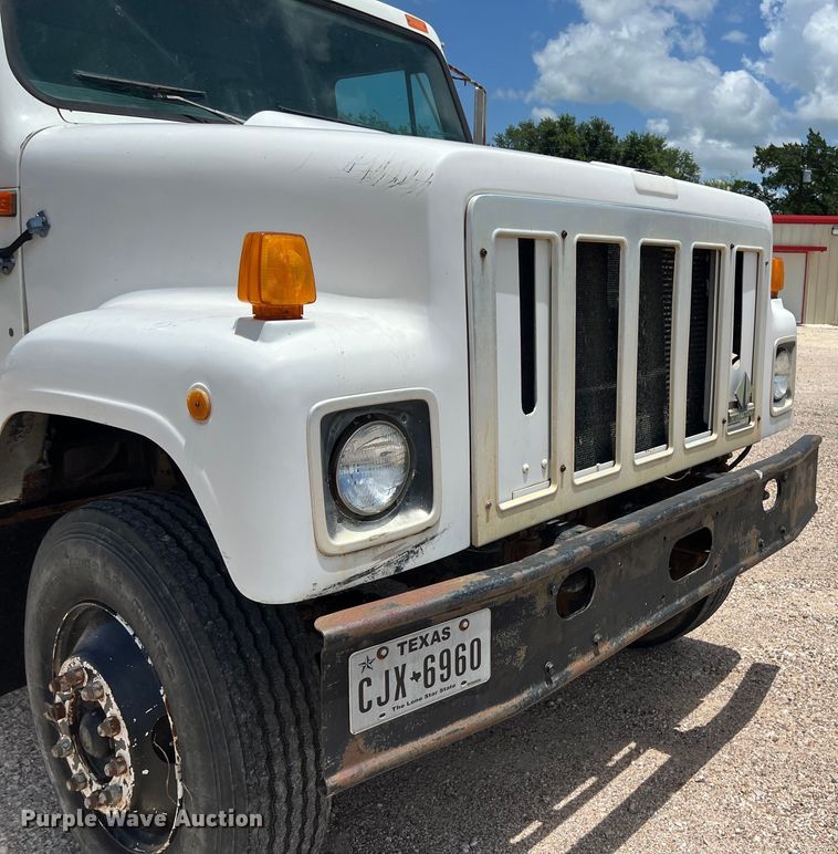 image for item LV9024 1995 International  2554 dump truck