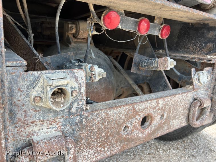 image for item LV9024 1995 International  2554 dump truck