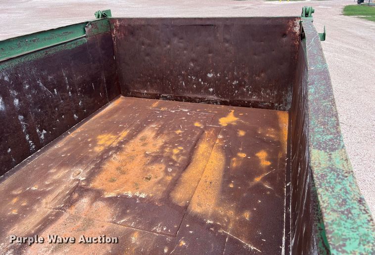 image for item LV9024 1995 International  2554 dump truck