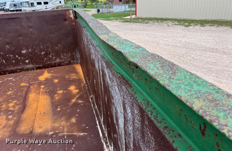 image for item LV9024 1995 International  2554 dump truck