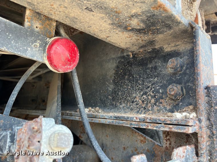 image for item LV9024 1995 International  2554 dump truck