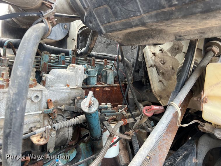 image for item LV9024 1995 International  2554 dump truck