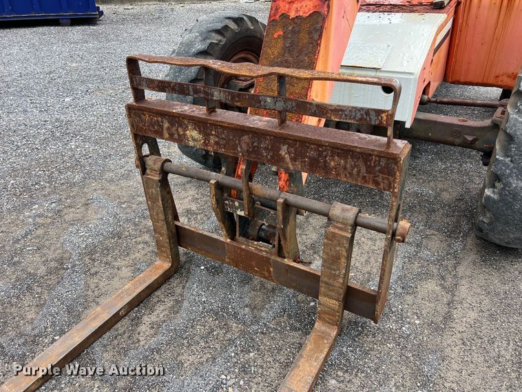 image for item LV9026 2006 JLG Sky Trak 6036 telehandler