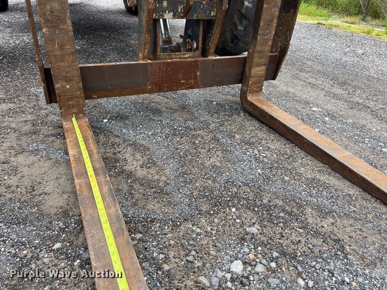 image for item LV9026 2006 JLG Sky Trak 6036 telehandler