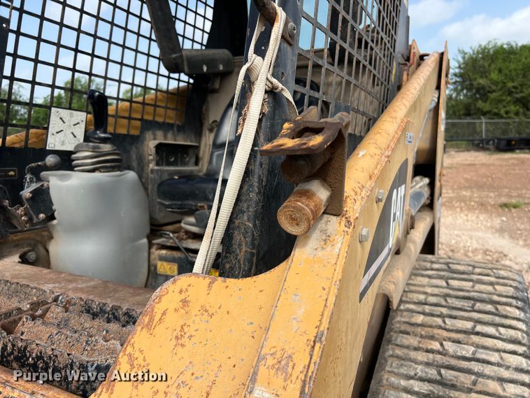 image for item LV9029 2006 Caterpillar 247B tracked skid steer loader