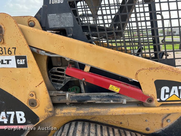 image for item LV9029 2006 Caterpillar 247B tracked skid steer loader