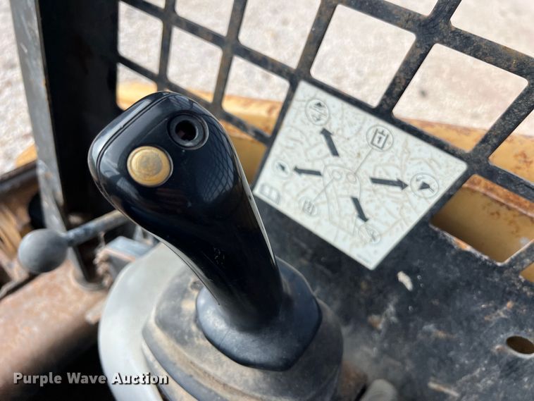 image for item LV9029 2006 Caterpillar 247B tracked skid steer loader