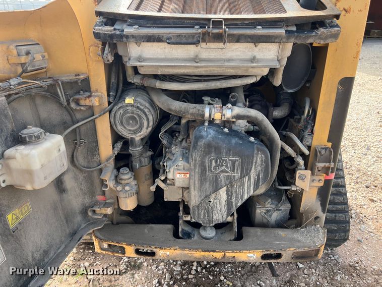 image for item LV9029 2006 Caterpillar 247B tracked skid steer loader