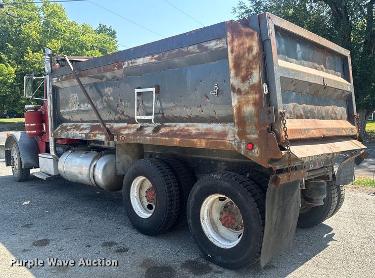 image for item MJ9481 1987 Peterbilt 379 dump truck