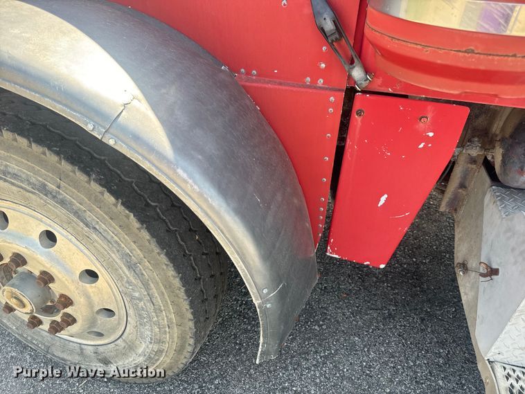 image for item MJ9481 1987 Peterbilt 379 dump truck