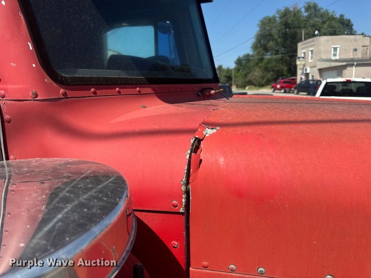 image for item MJ9481 1987 Peterbilt 379 dump truck