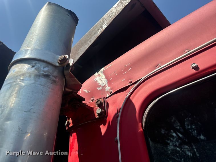 image for item MJ9481 1987 Peterbilt 379 dump truck