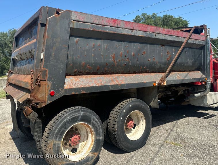 image for item MJ9481 1987 Peterbilt 379 dump truck