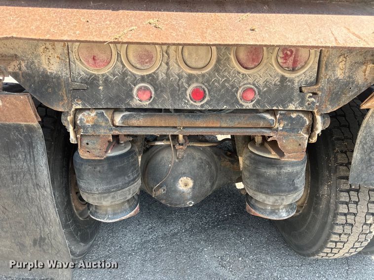 image for item MJ9481 1987 Peterbilt 379 dump truck