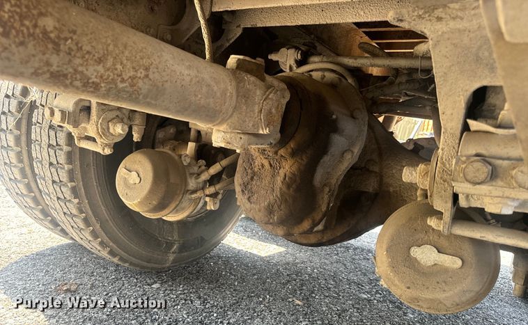 image for item MJ9481 1987 Peterbilt 379 dump truck