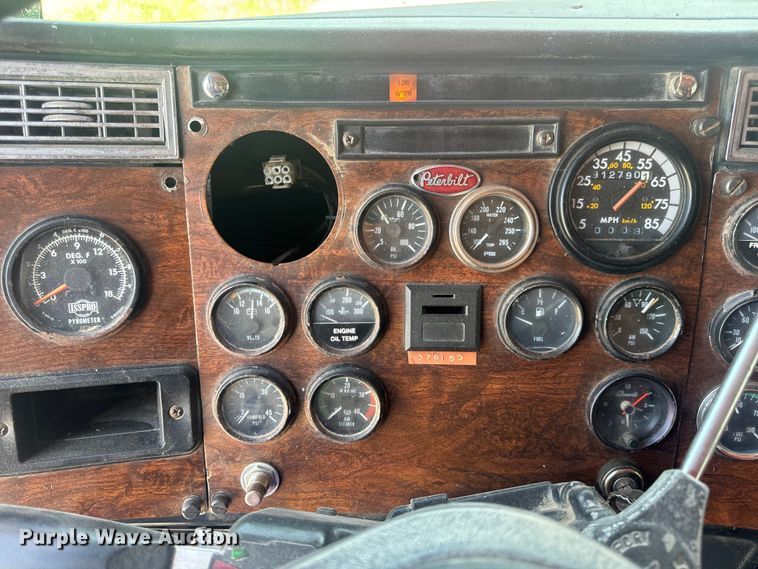 image for item MJ9481 1987 Peterbilt 379 dump truck