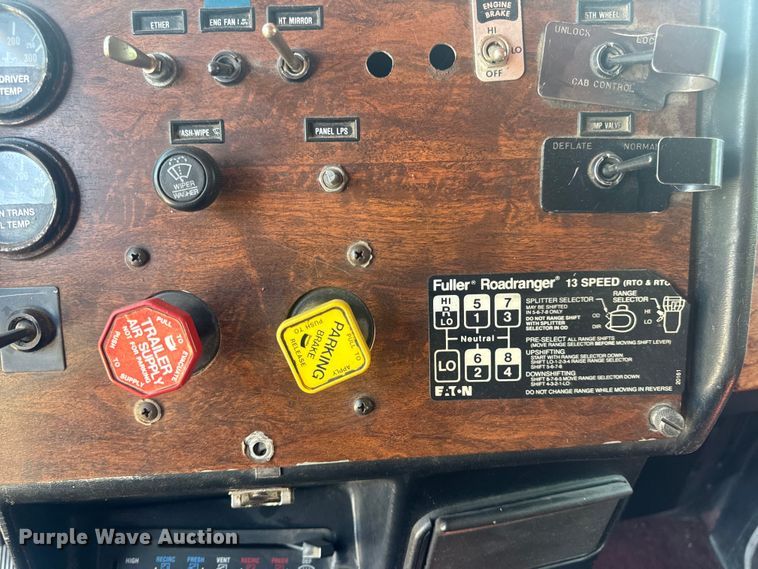 image for item MJ9481 1987 Peterbilt 379 dump truck