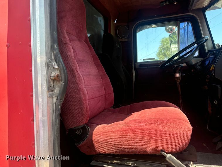 image for item MJ9481 1987 Peterbilt 379 dump truck