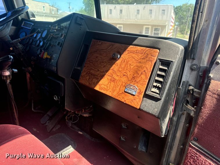 image for item MJ9481 1987 Peterbilt 379 dump truck