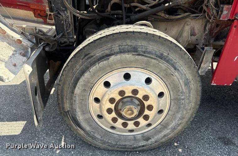 image for item MJ9481 1987 Peterbilt 379 dump truck