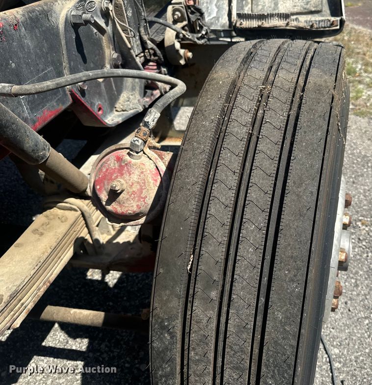 image for item MJ9481 1987 Peterbilt 379 dump truck