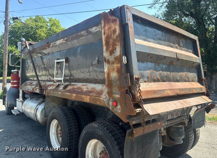 image for item MJ9481 1987 Peterbilt 379 dump truck