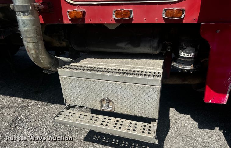 image for item MJ9481 1987 Peterbilt 379 dump truck