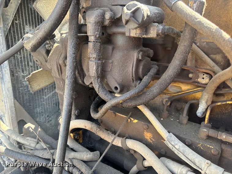 image for item MJ9481 1987 Peterbilt 379 dump truck