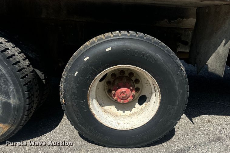 image for item MJ9481 1987 Peterbilt 379 dump truck