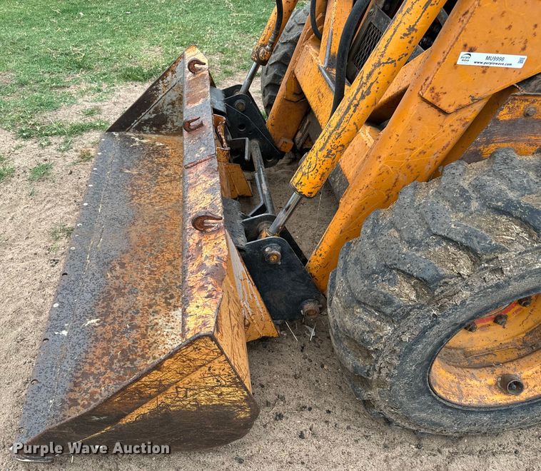 image for item MU9998 1975 Case 1845  skid steer loader