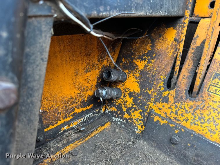 image for item MU9998 1975 Case 1845  skid steer loader